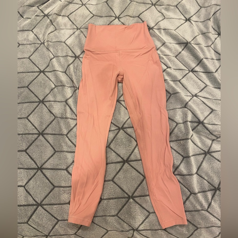 Lululemon salmon colored leggings